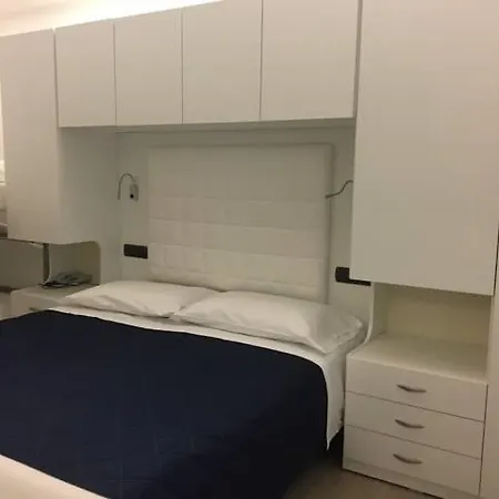 Saint Tropez Hotel