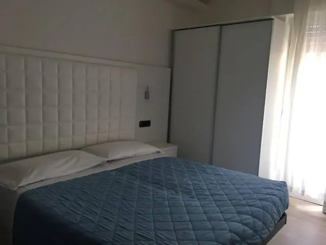 Szálloda Saint Tropez 3*