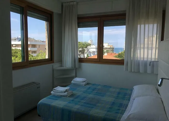 Saint Tropez Hotel 3*